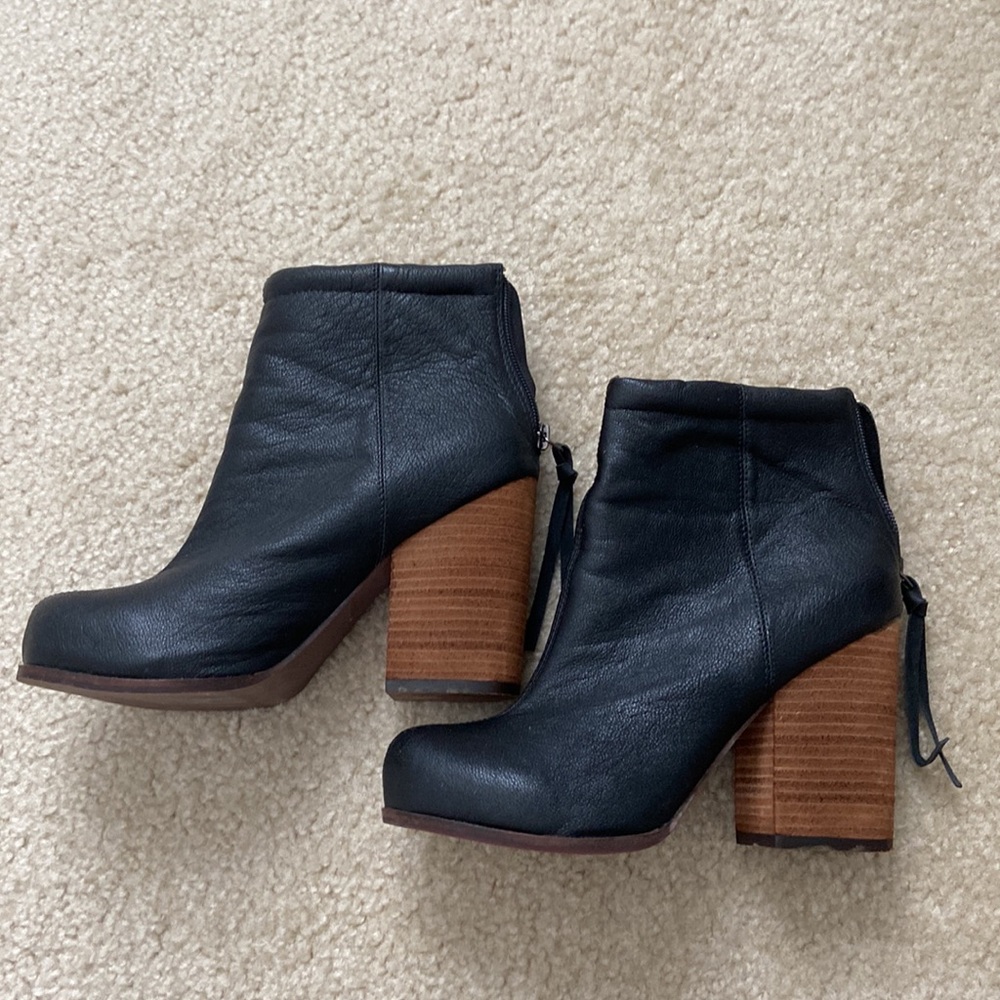 Jeffrey Campbell Rumble Leather Ankle Boots Size 8